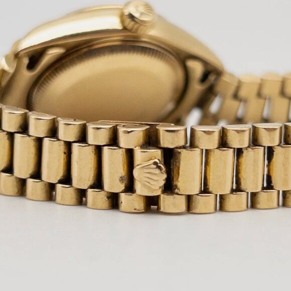 Ladies Rolex Vintage 18k Gold President Watch
